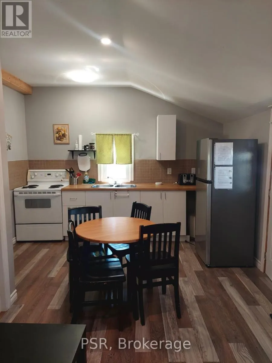 10 - 232 LAKE DALRYMPLE ROAD, #10