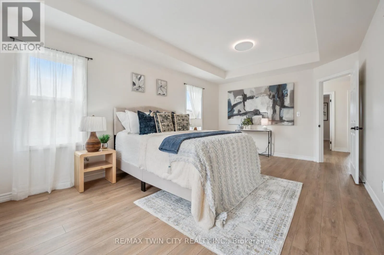 450 APPLEGATE COURT