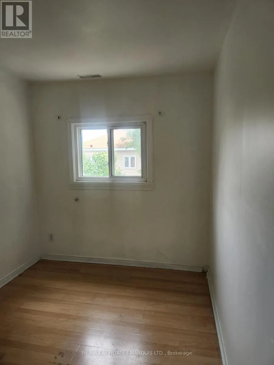329 CARLETON STREET