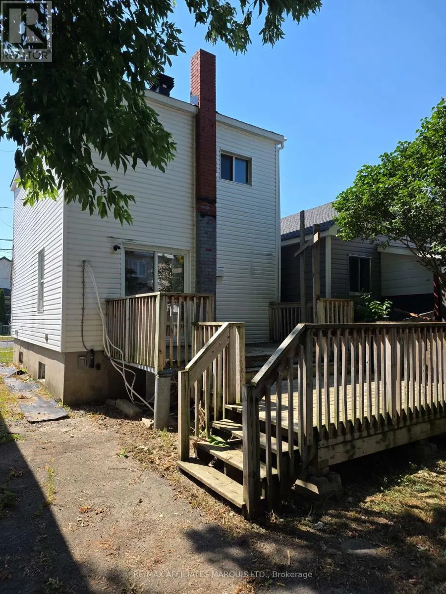 329 CARLETON STREET