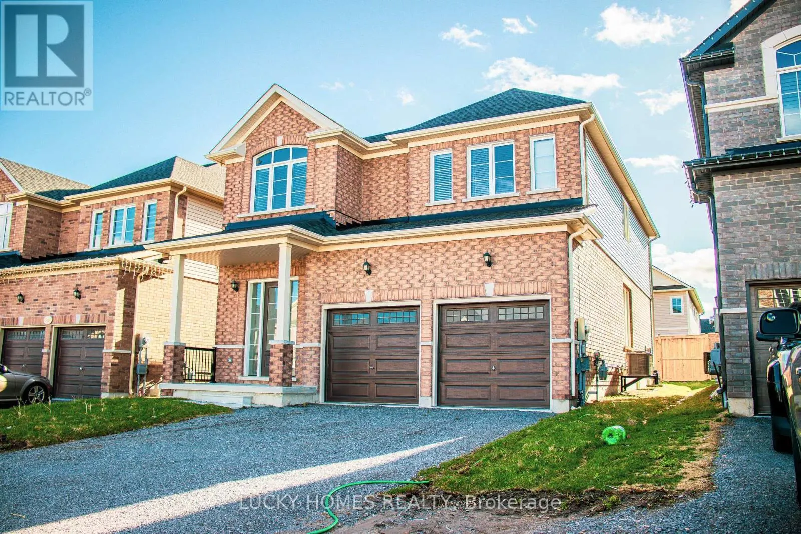 643 LEMAY GROVE