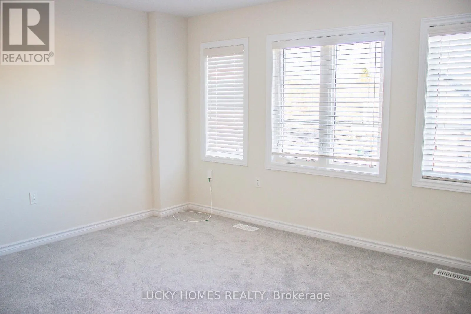 643 LEMAY GROVE