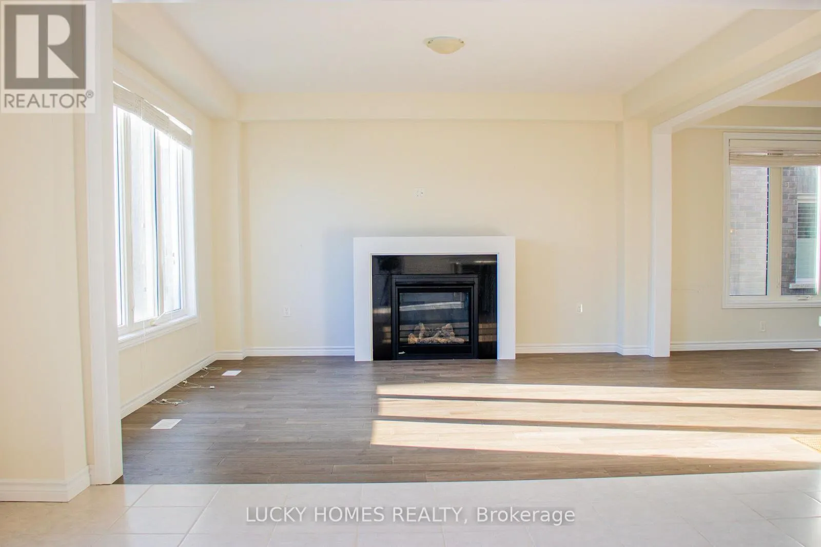 643 LEMAY GROVE