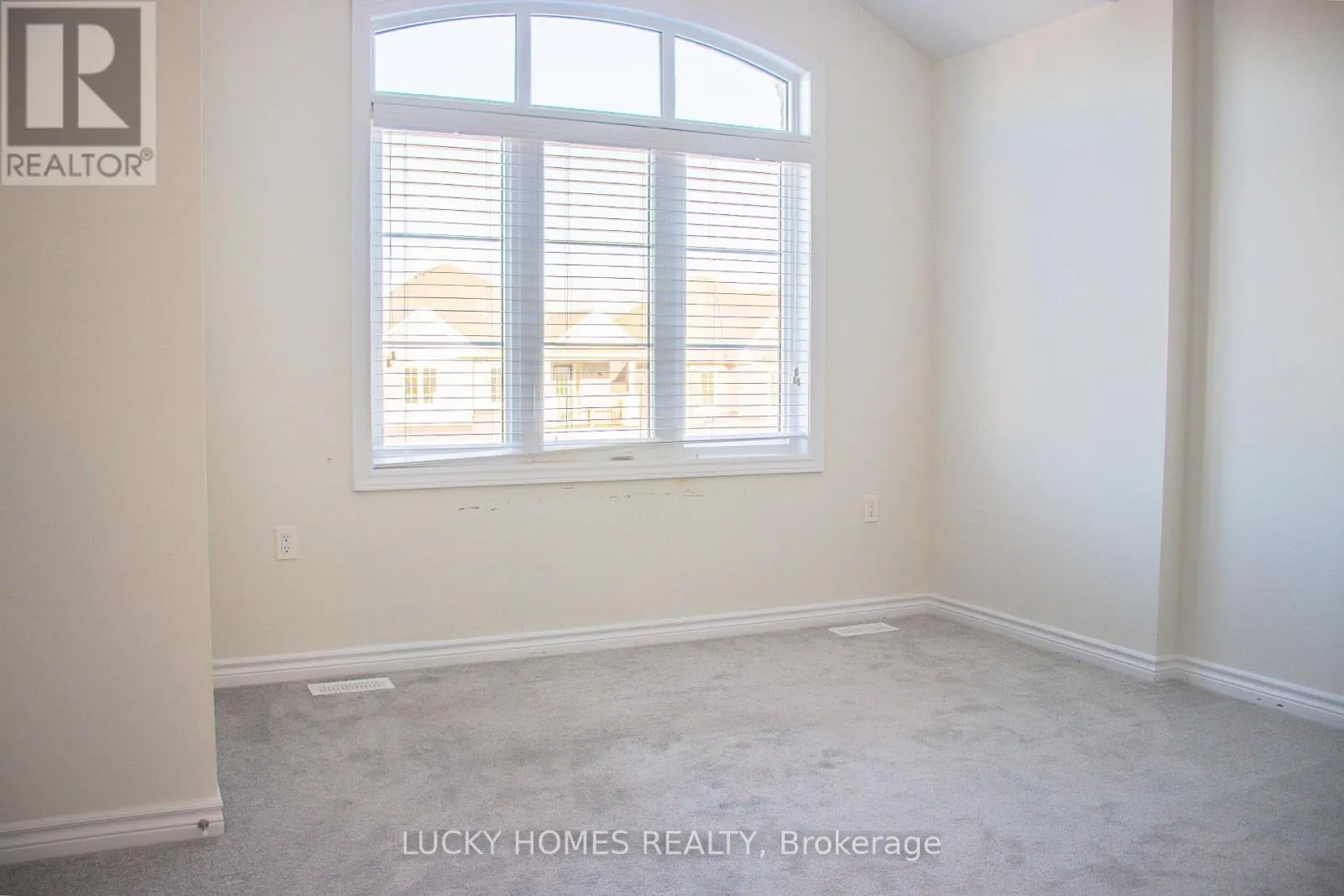 643 LEMAY GROVE