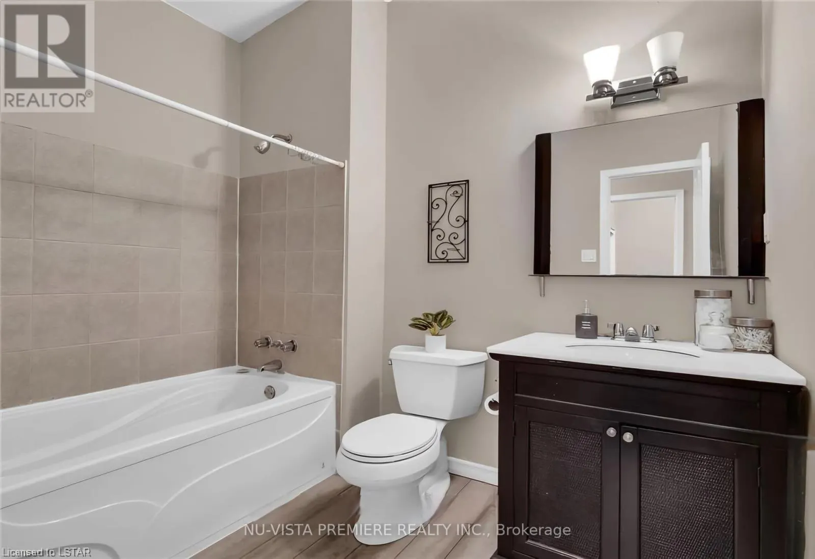 34 - 40 FAIRFAX COURT, #34