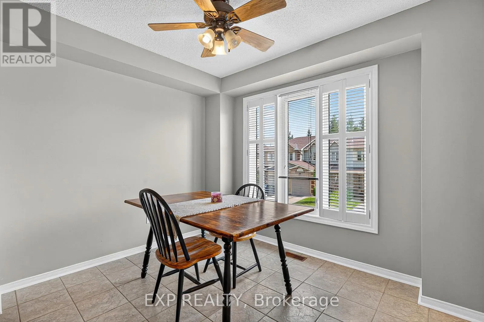 119 - 302 COLLEGE AVENUE W