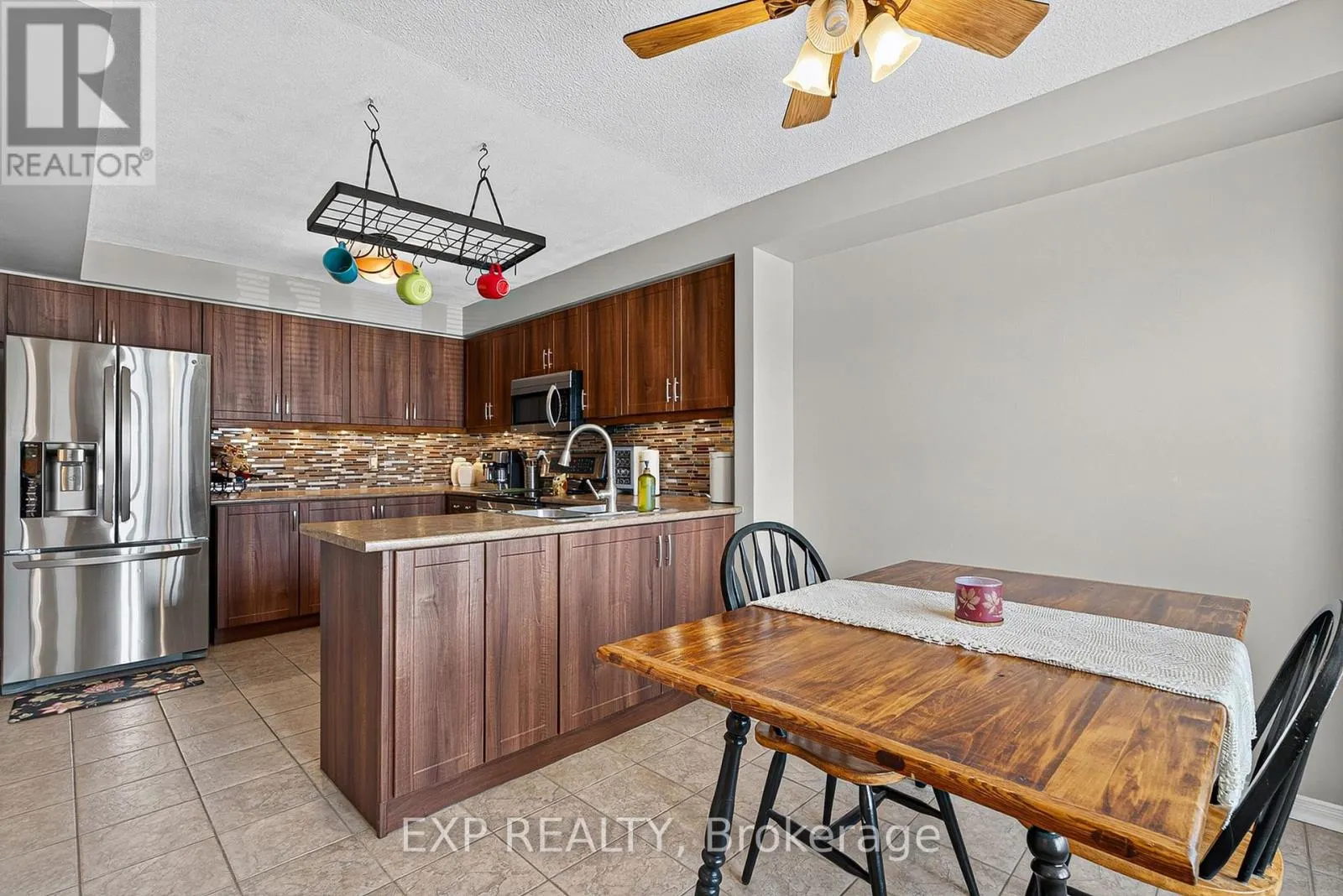 119 - 302 COLLEGE AVENUE W