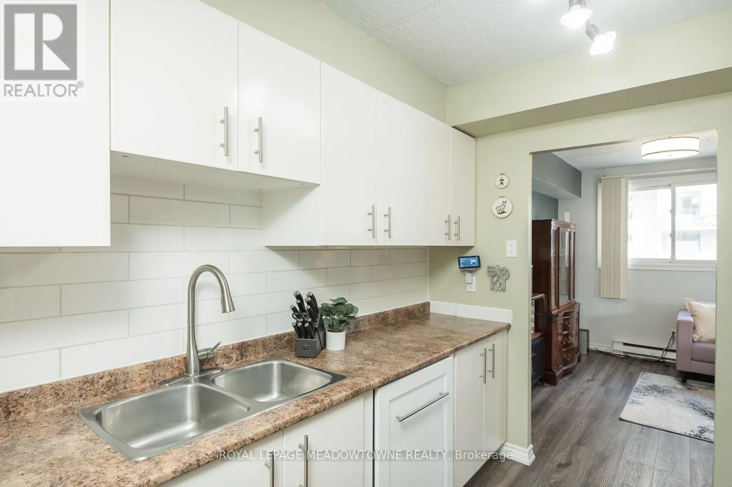 224 - 42 TANNERY STREET E