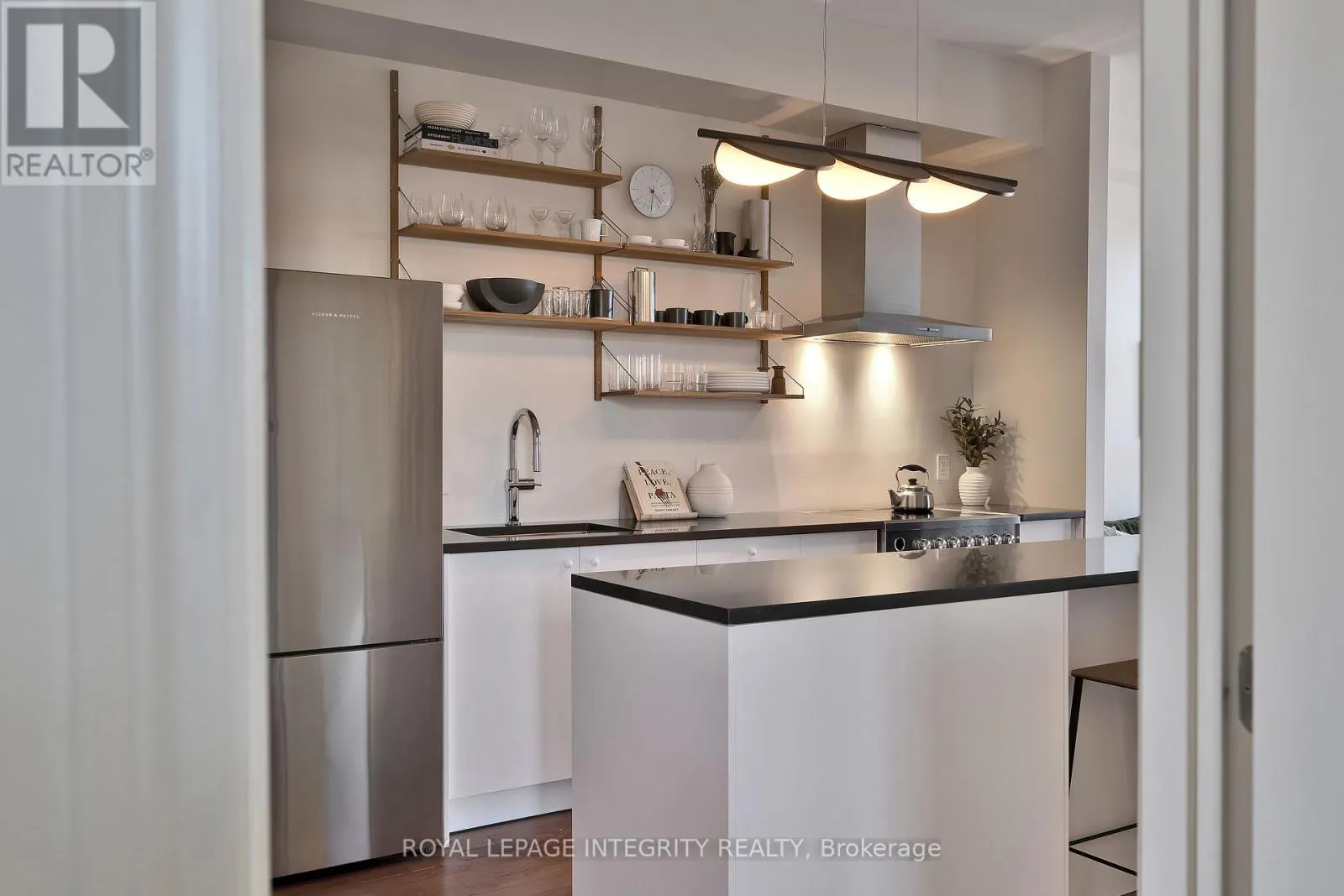 507 - 429 KENT STREET