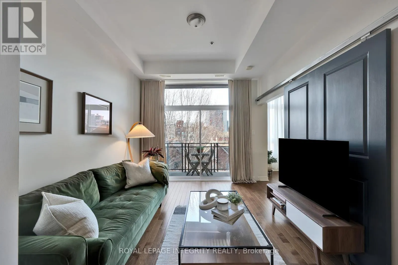 507 - 429 KENT STREET