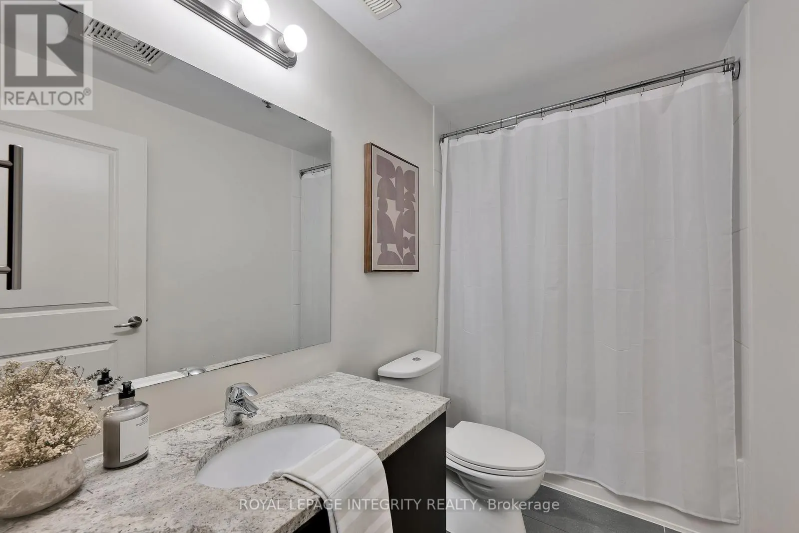 507 - 429 KENT STREET