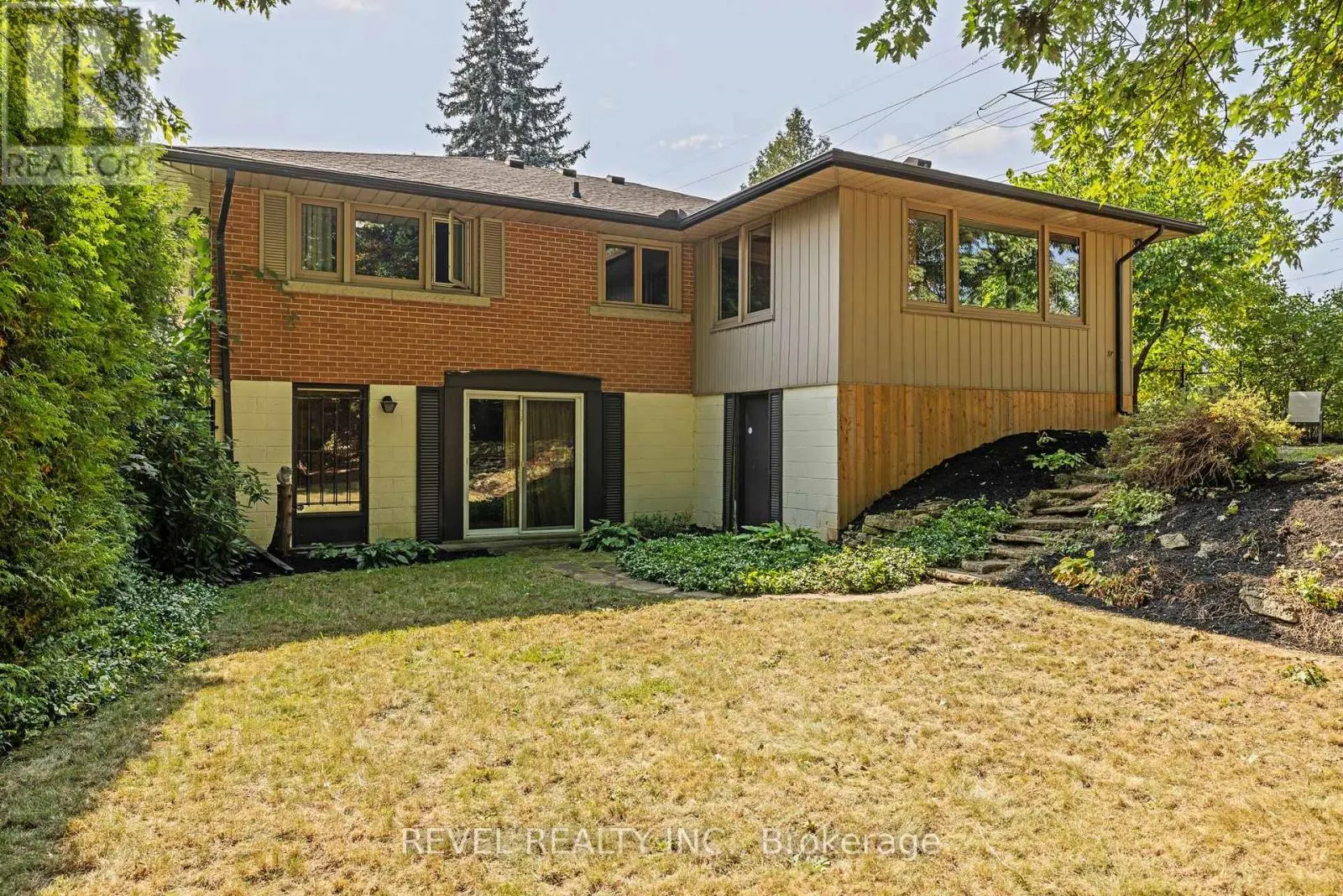 40 BERTRAM DRIVE