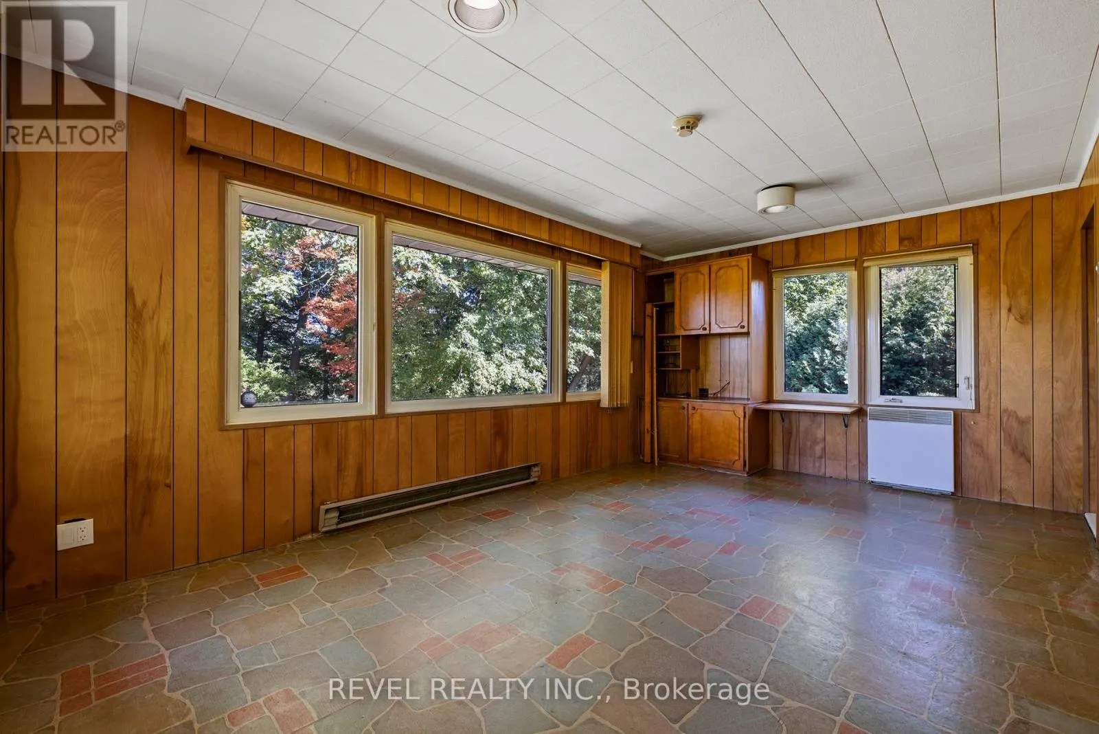 40 BERTRAM DRIVE