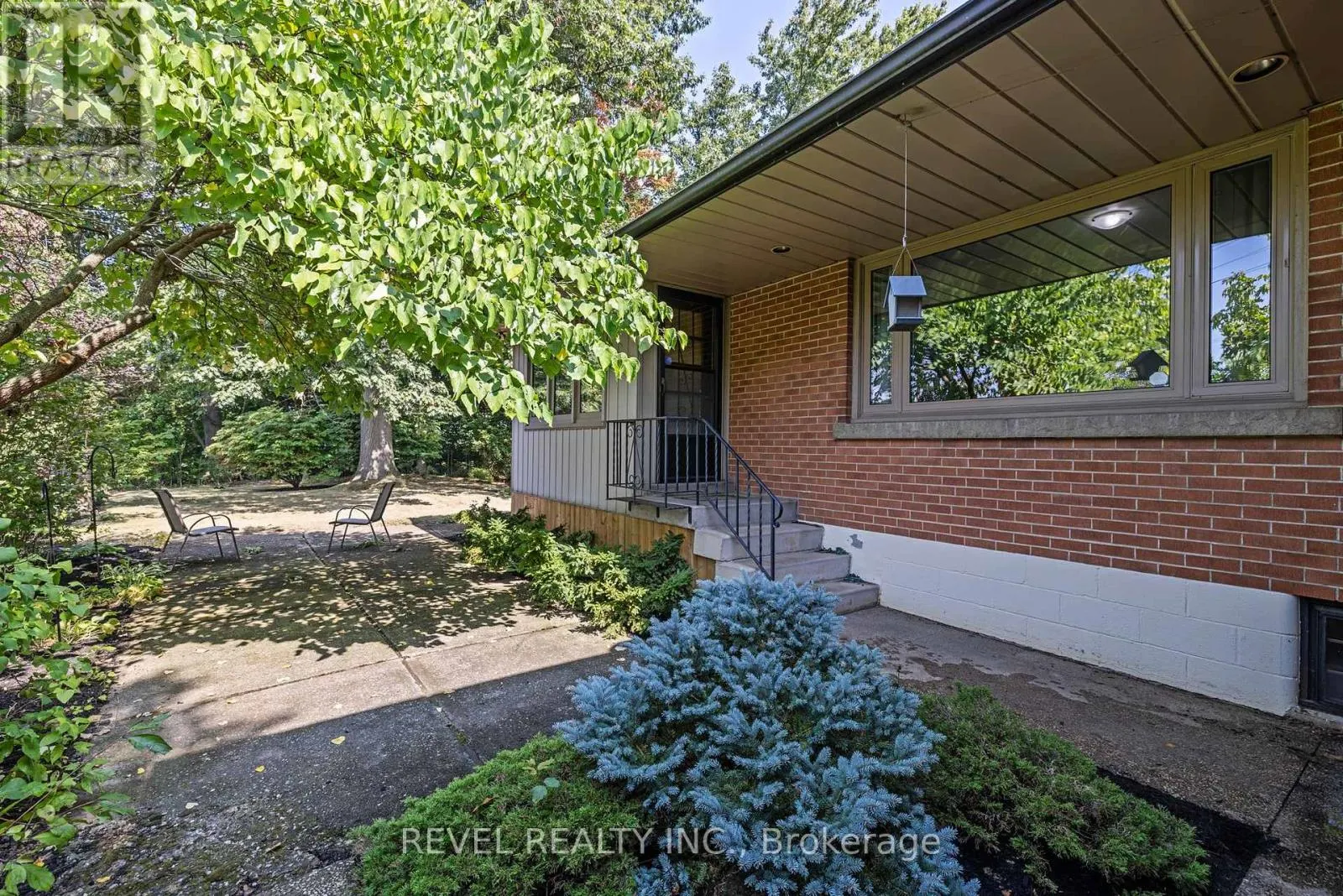 40 BERTRAM DRIVE