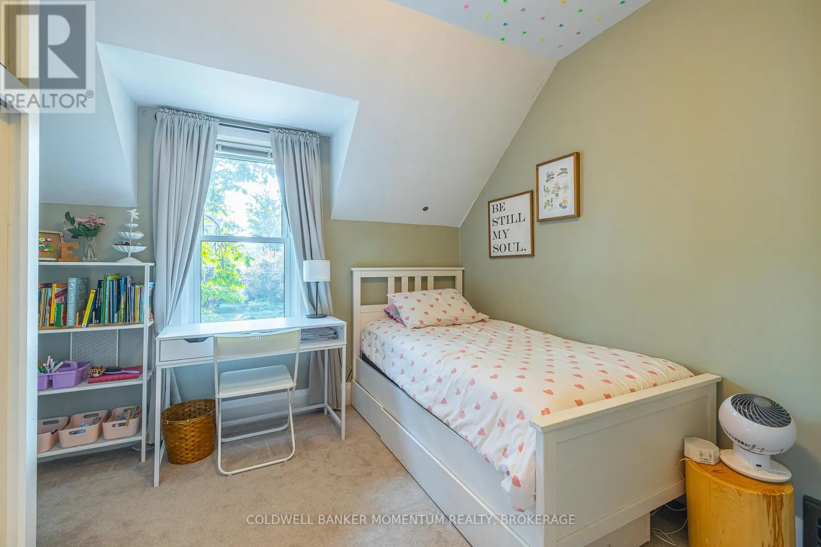 21 CARLETON STREET S