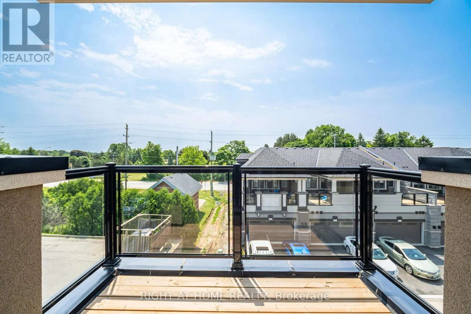 13 - 305 GARNER ROAD W