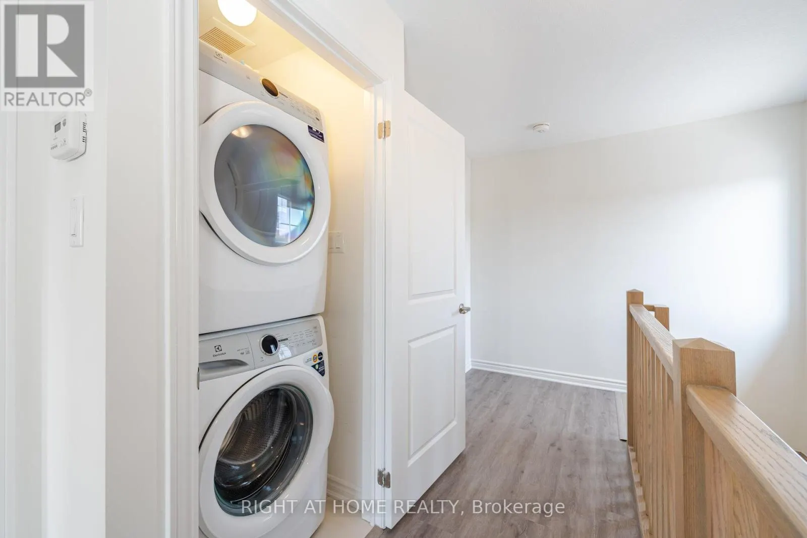 13 - 305 GARNER ROAD W