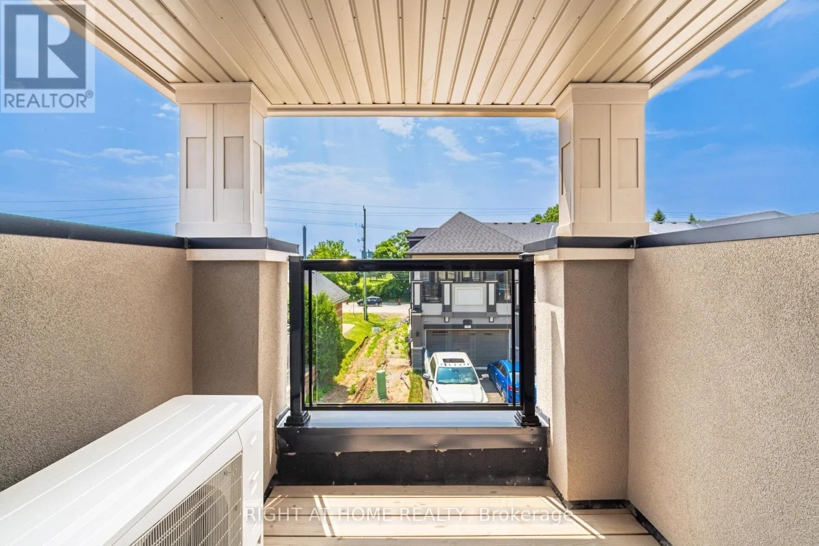 13 - 305 GARNER ROAD W