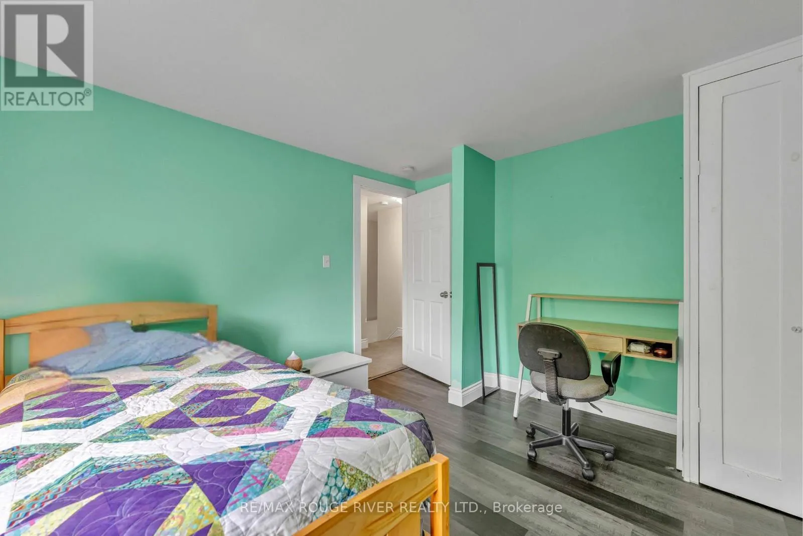 59 PEACOCK BOULEVARD