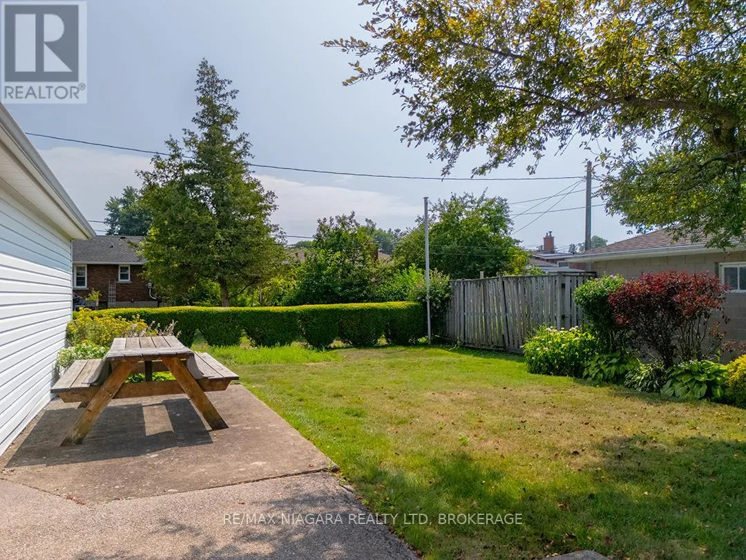 22 SOUTH CRESCENT
