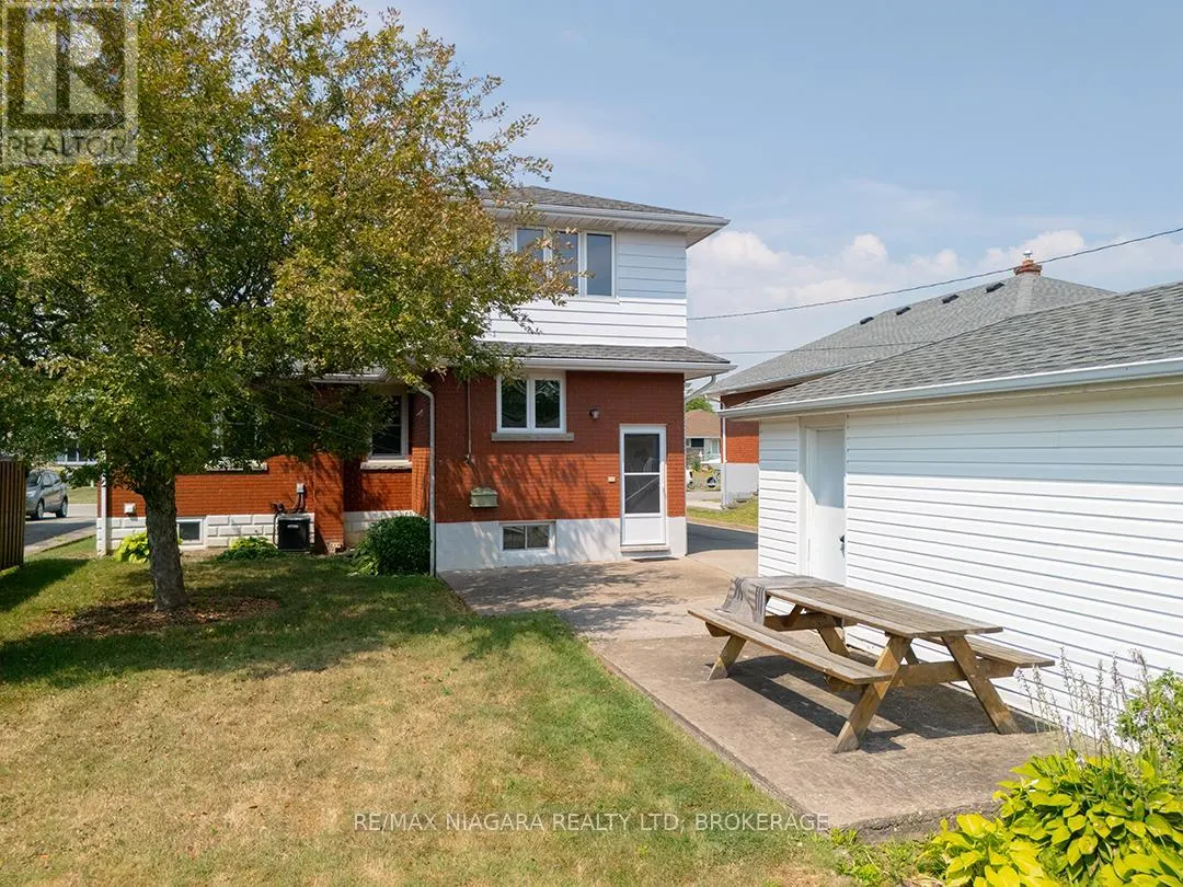 22 SOUTH CRESCENT