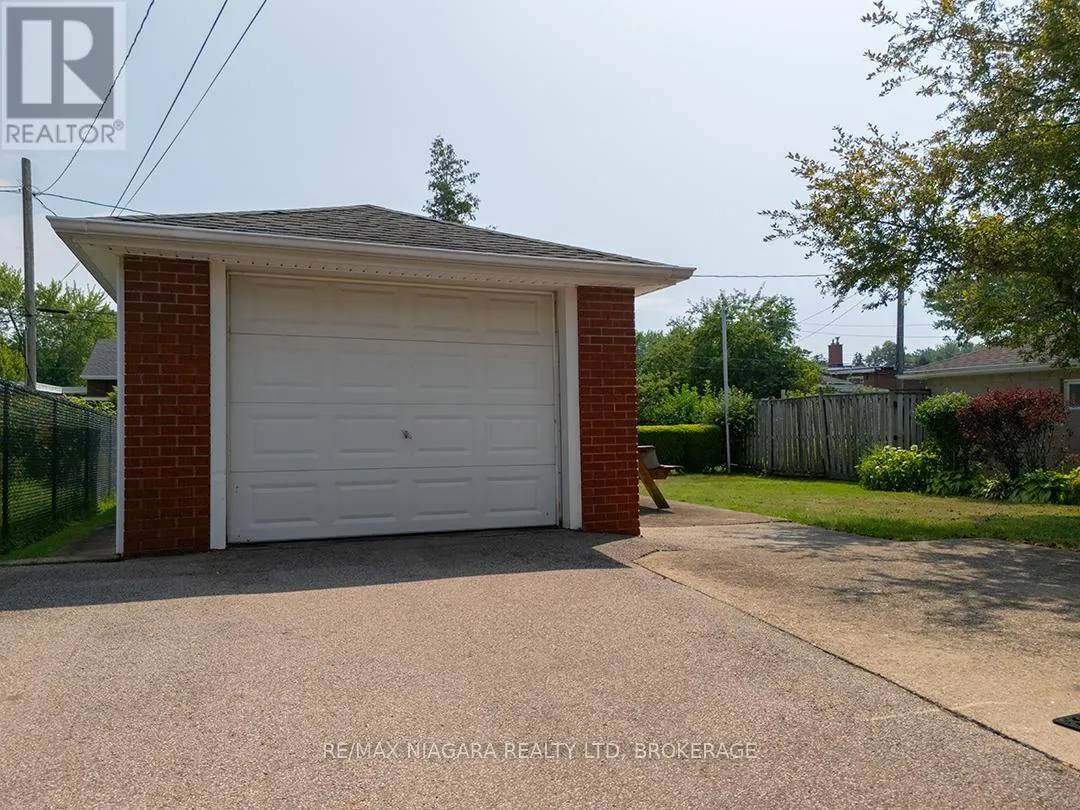 22 SOUTH CRESCENT