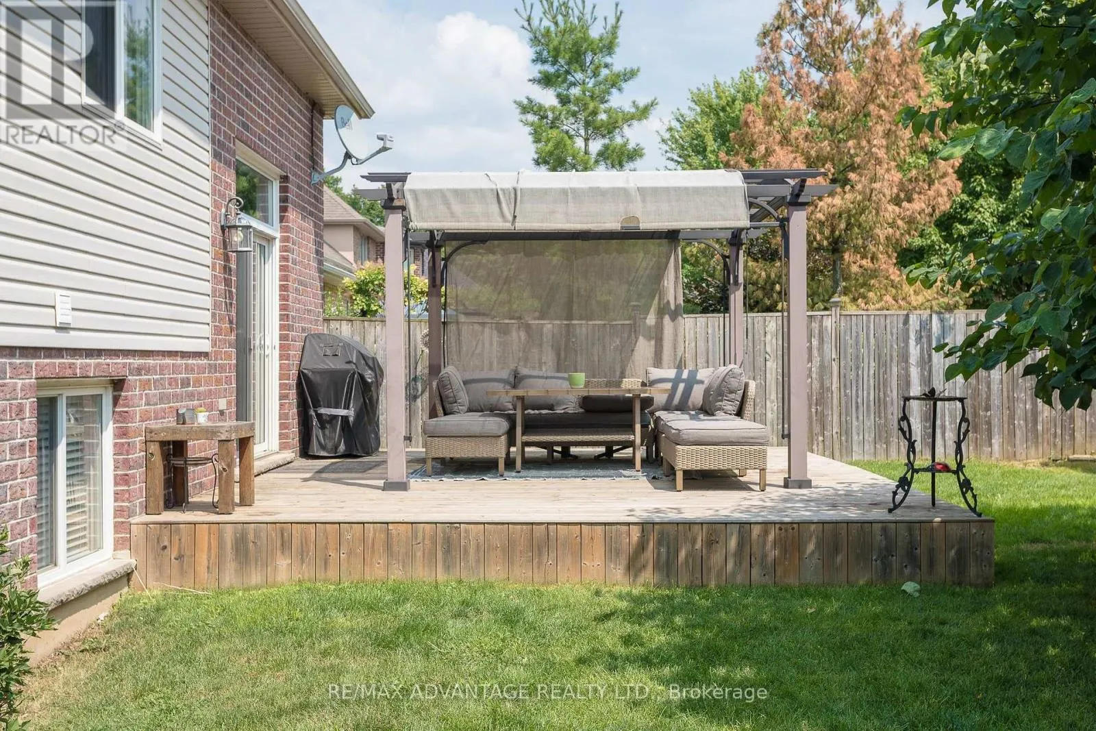 78 HUMMINGBIRD LANE