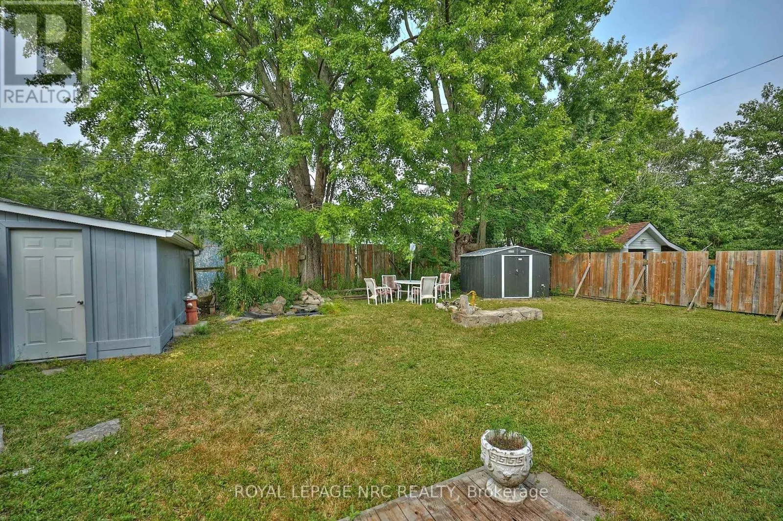 3252 YOUNG AVENUE