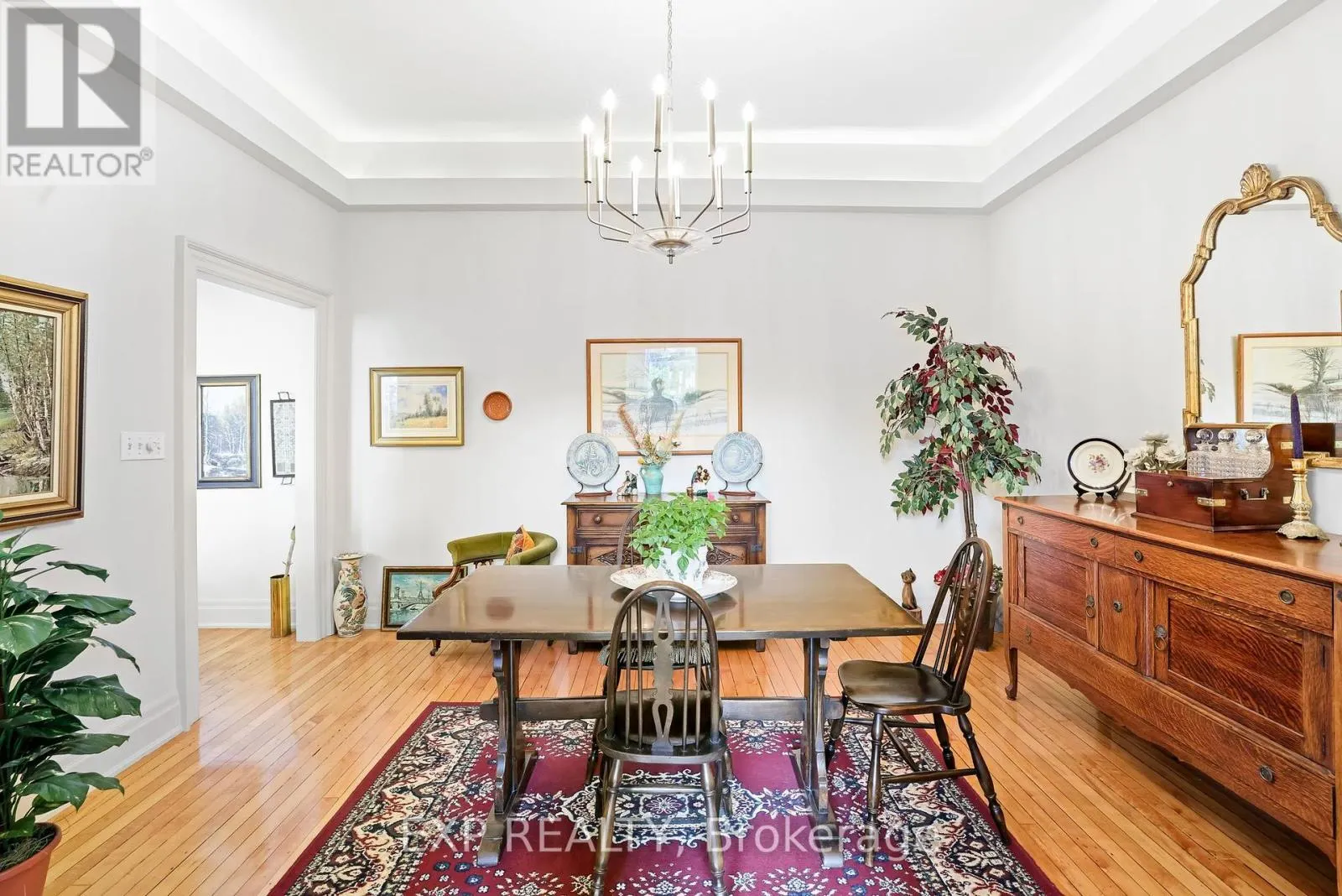 302 - 72 PINE STREET N, #302