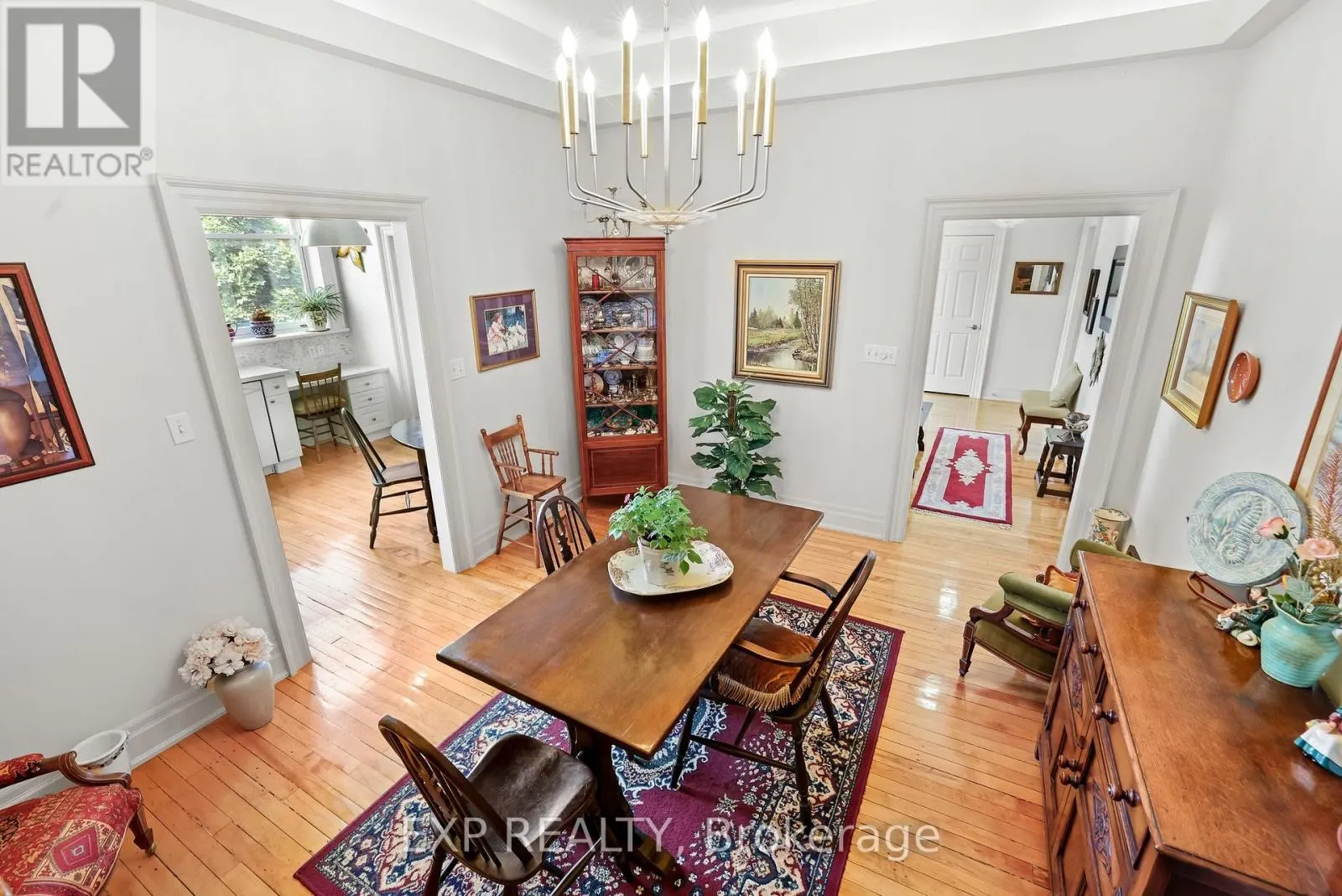 302 - 72 PINE STREET N, #302
