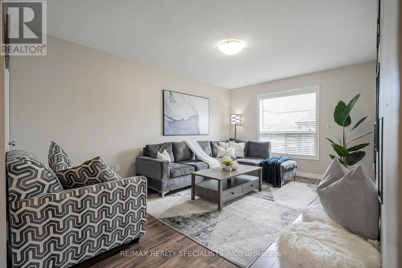 21 HENDERSON DRIVE