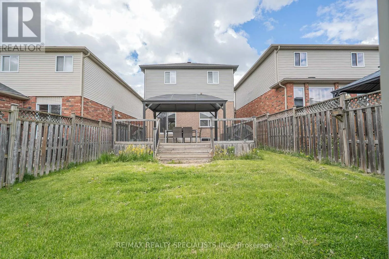 21 HENDERSON DRIVE