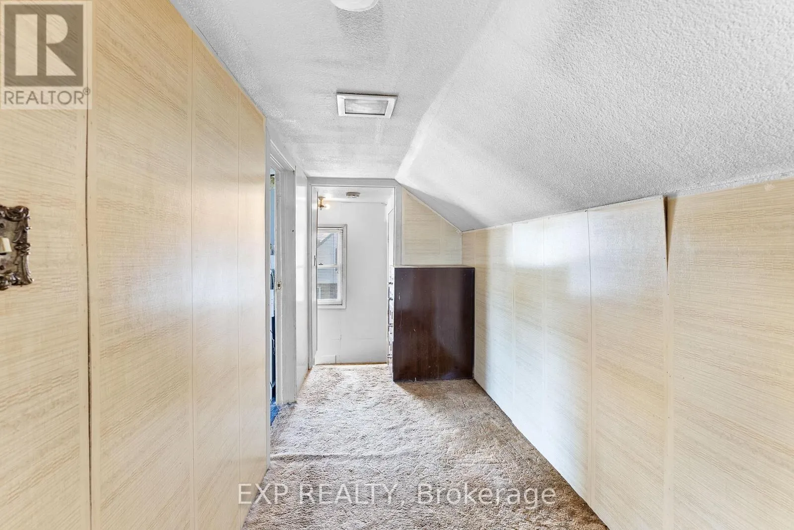 5387 CEDAR STREET