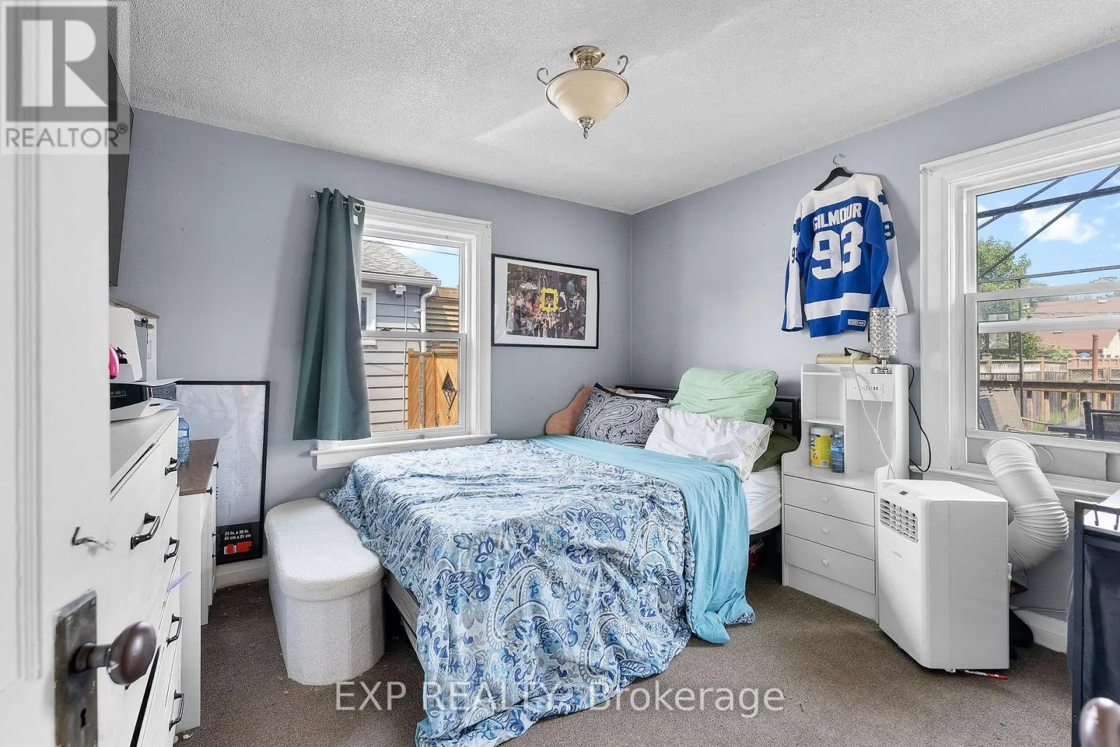 5387 CEDAR STREET