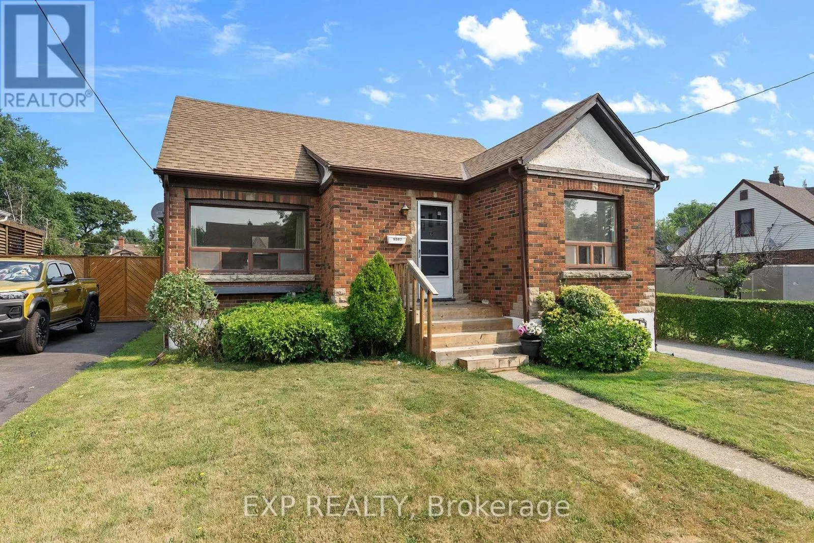 5387 CEDAR STREET