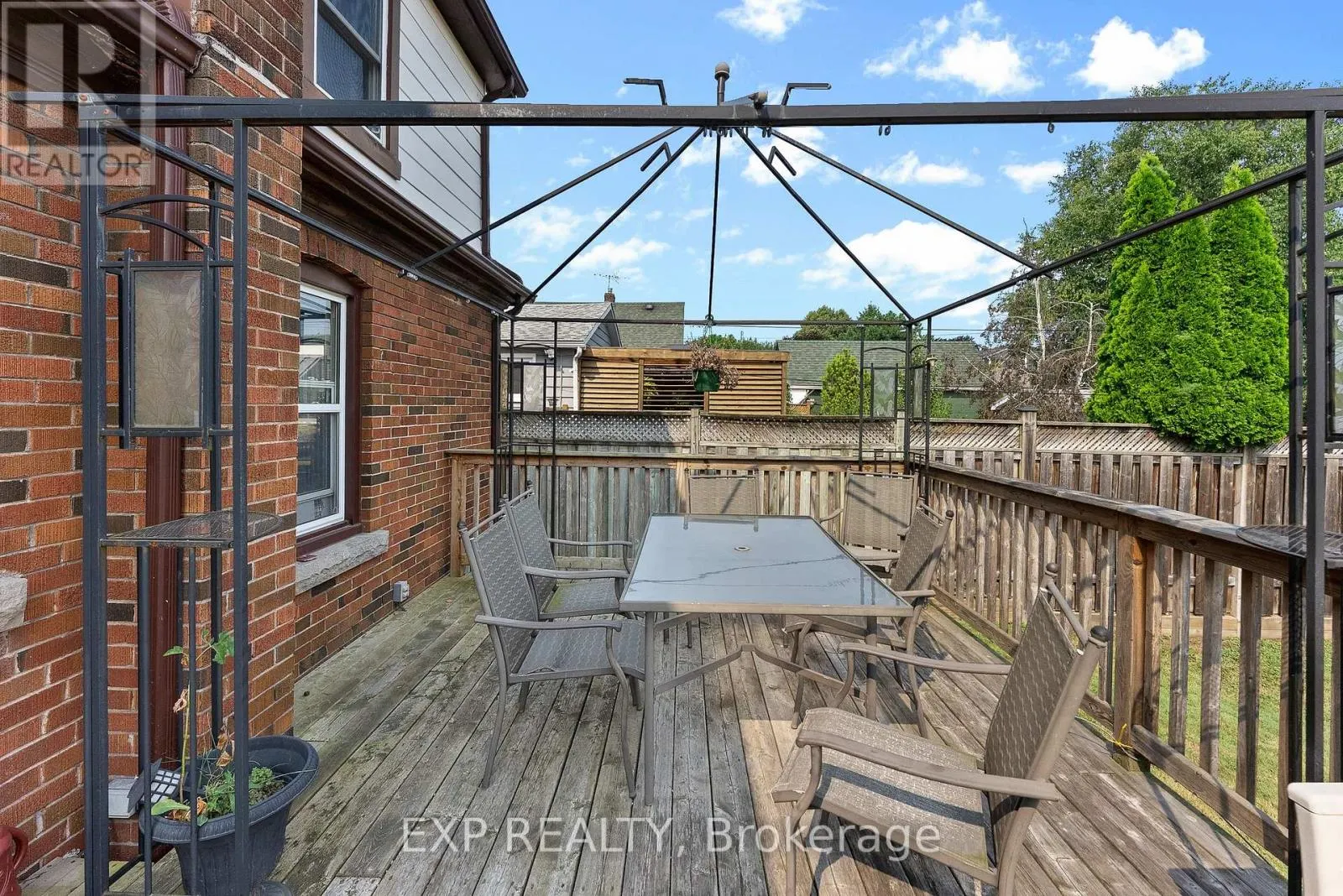 5387 CEDAR STREET