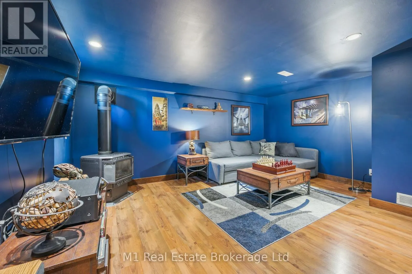 15 GOWDY AVENUE