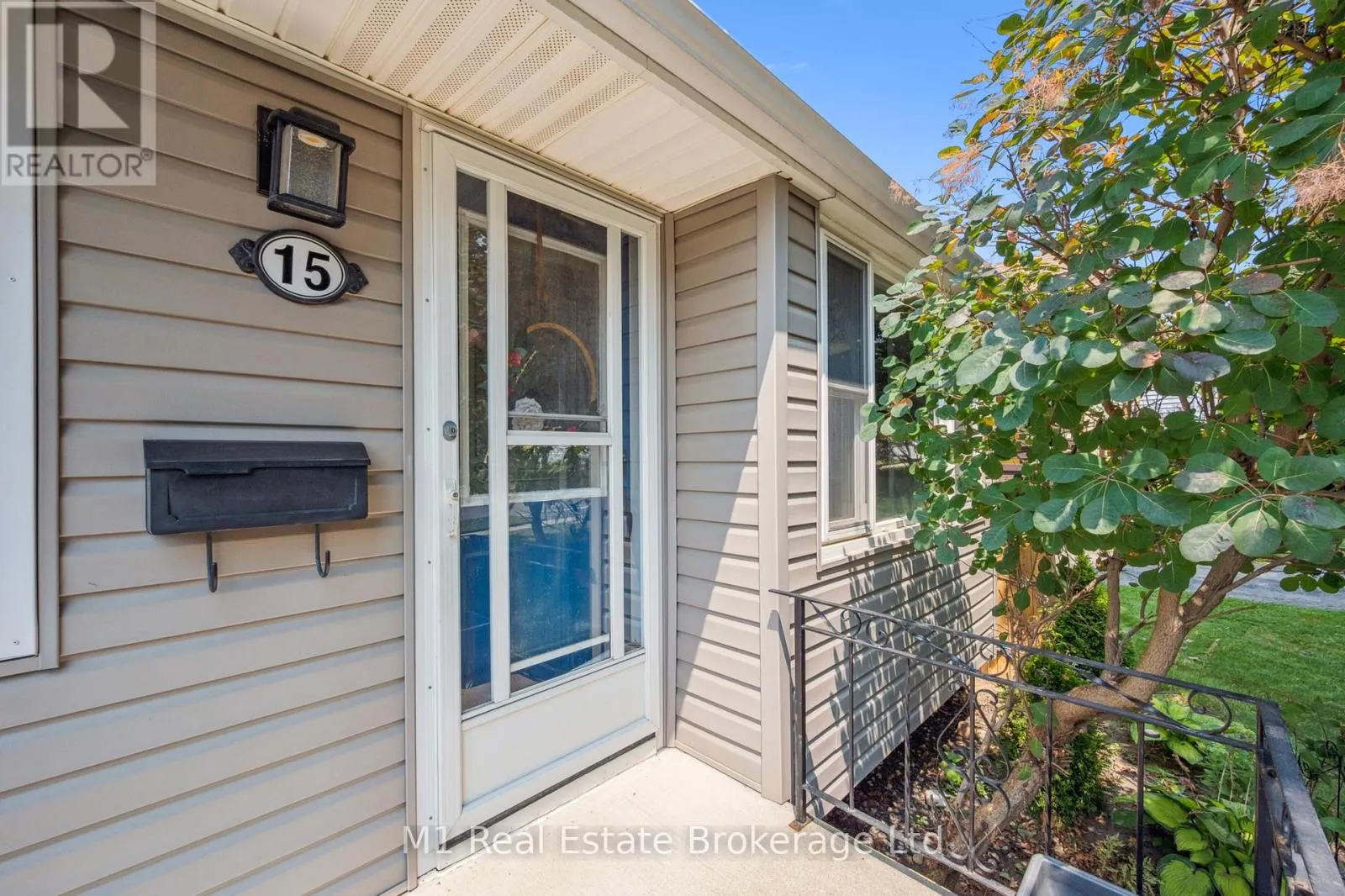 15 GOWDY AVENUE