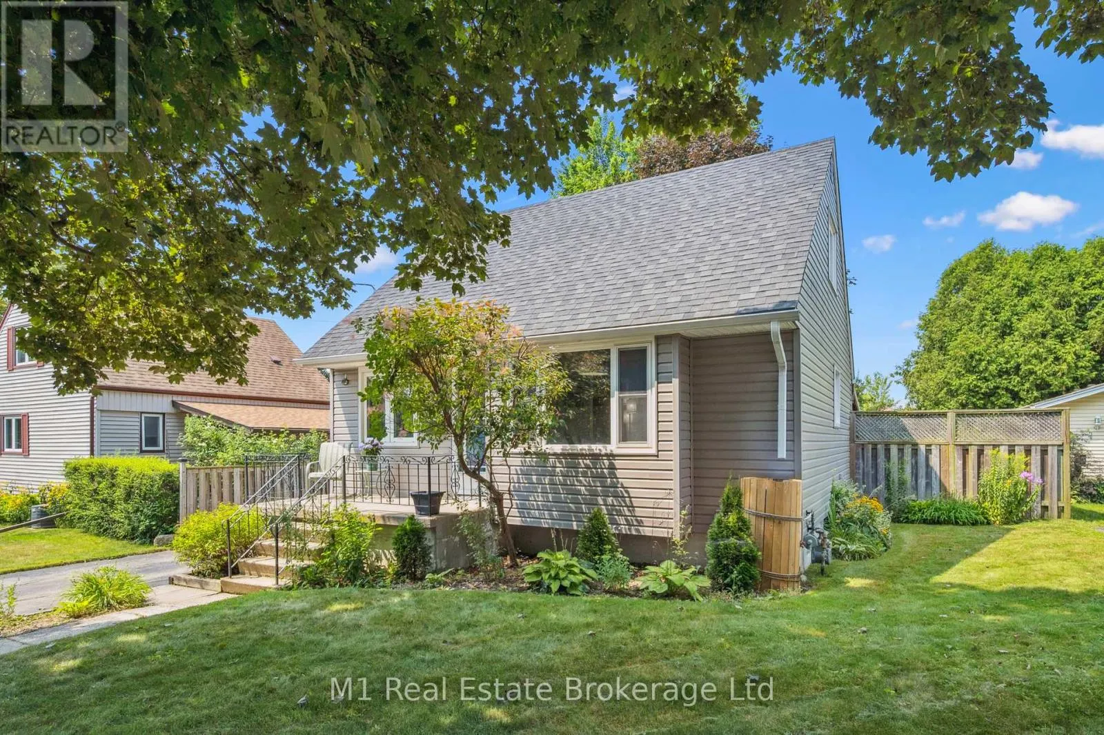 15 GOWDY AVENUE