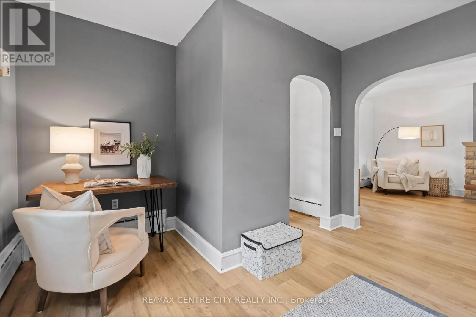 182 JOHN STREET S