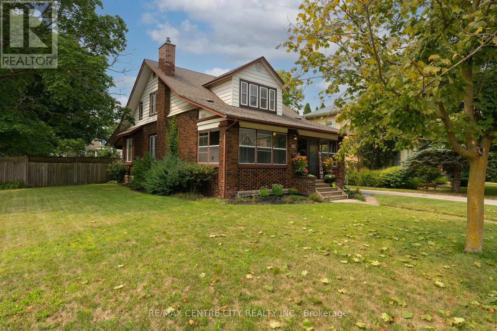 182 JOHN STREET S