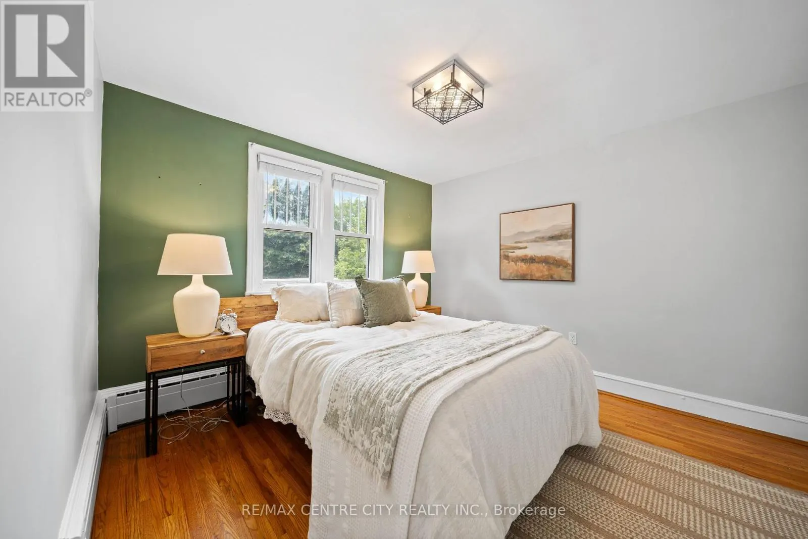 182 JOHN STREET S