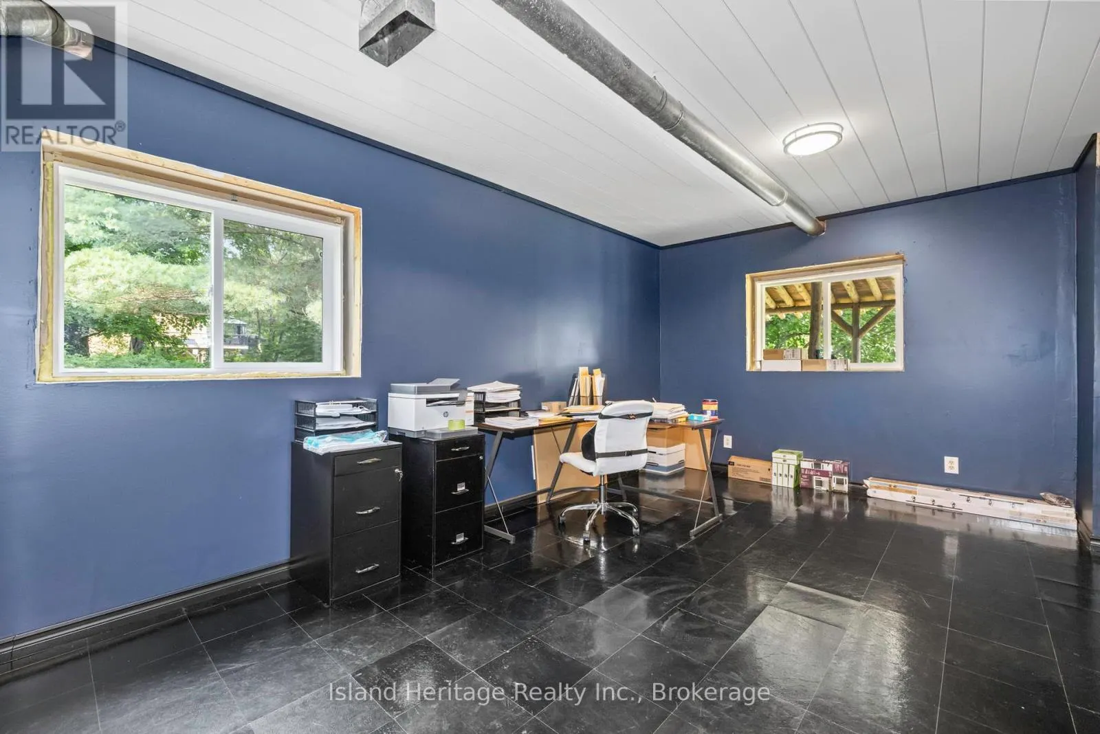 5 LINNEY LANE