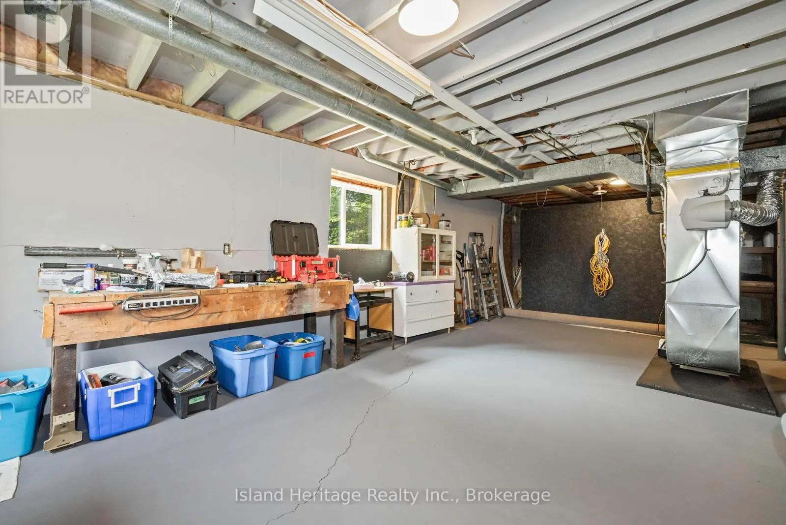 5 LINNEY LANE
