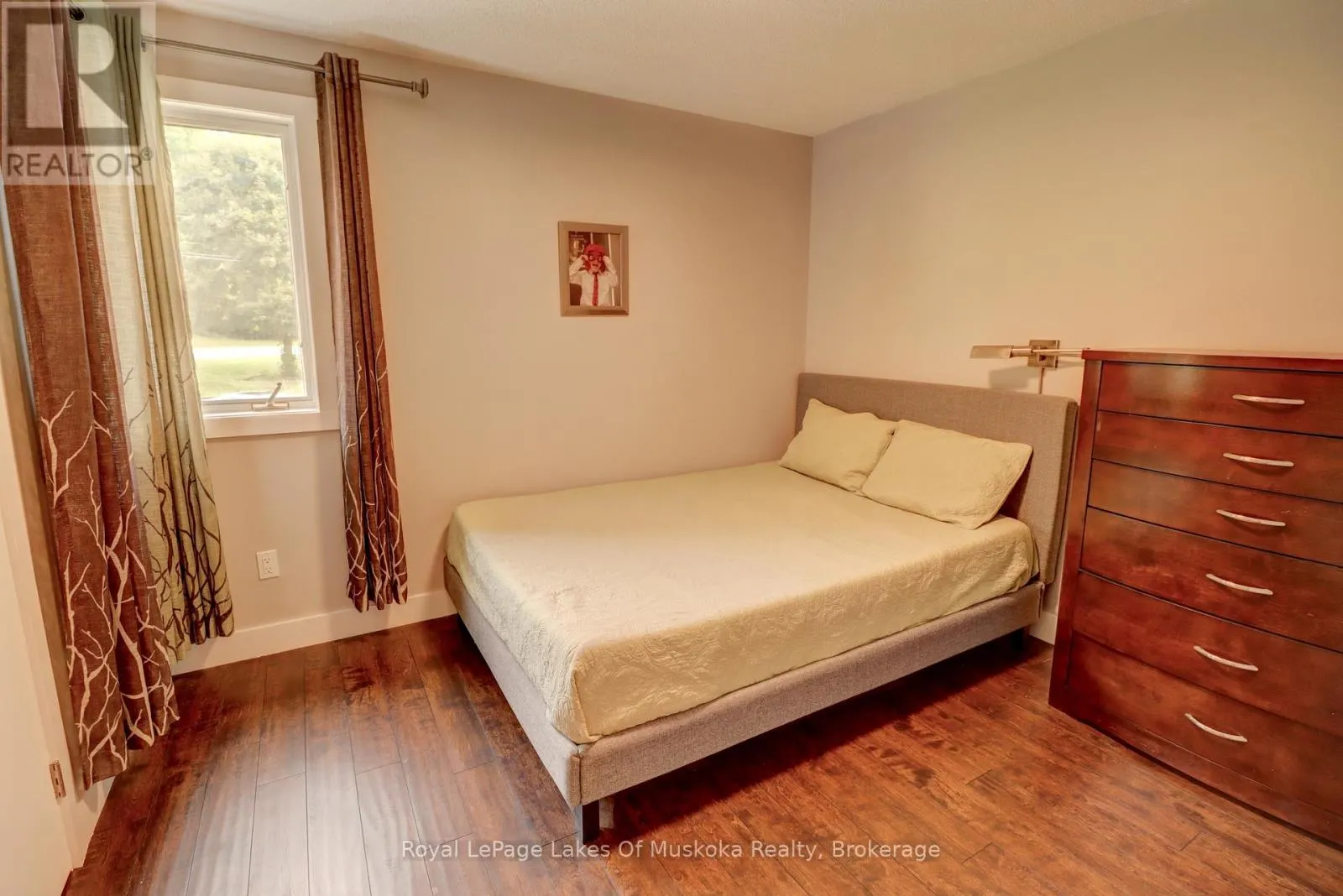 8 - 1561 HIDDEN VALLEY ROAD, #8