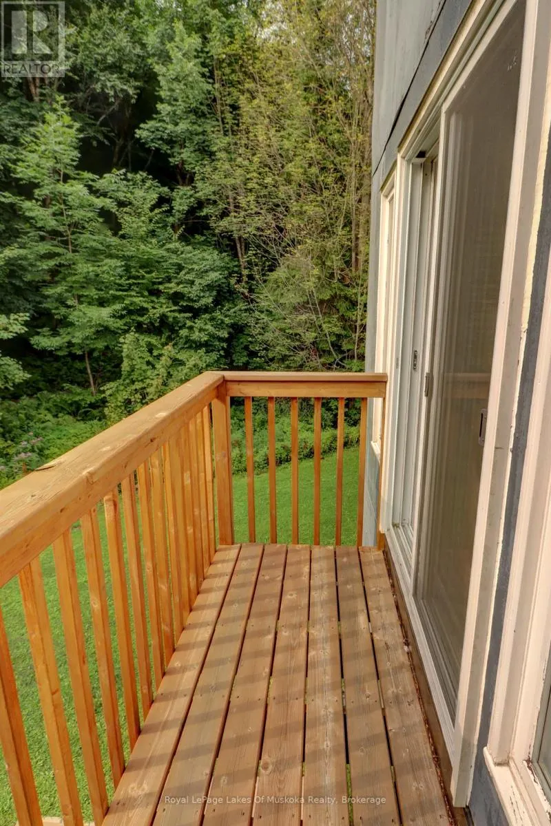 8 - 1561 HIDDEN VALLEY ROAD, #8