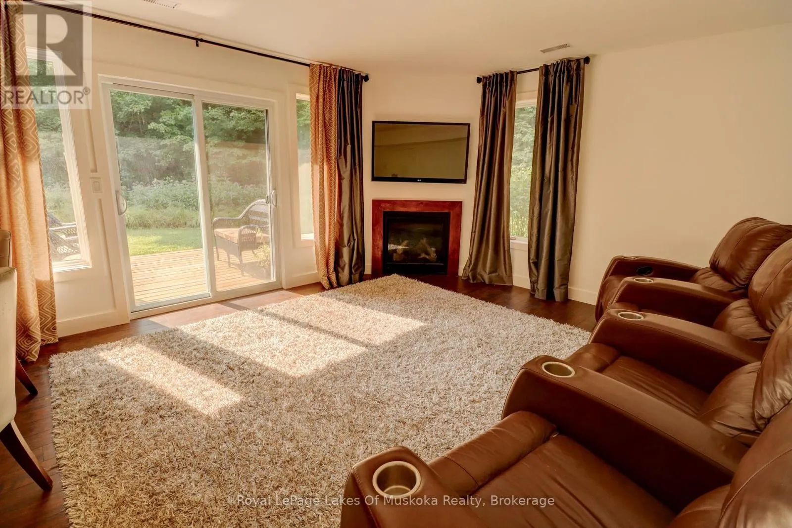 8 - 1561 HIDDEN VALLEY ROAD, #8