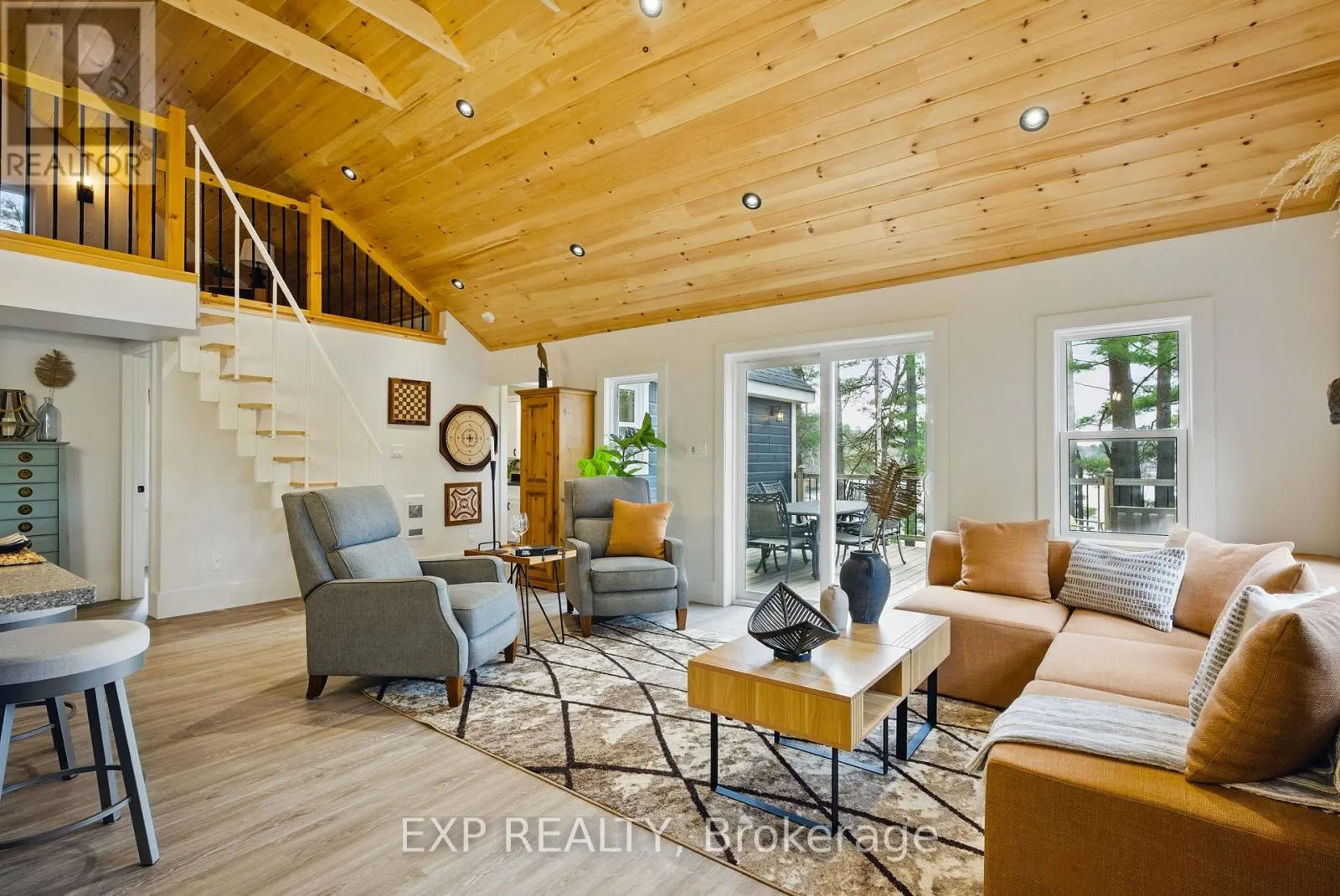 5B SOUTHWELL DRIVE