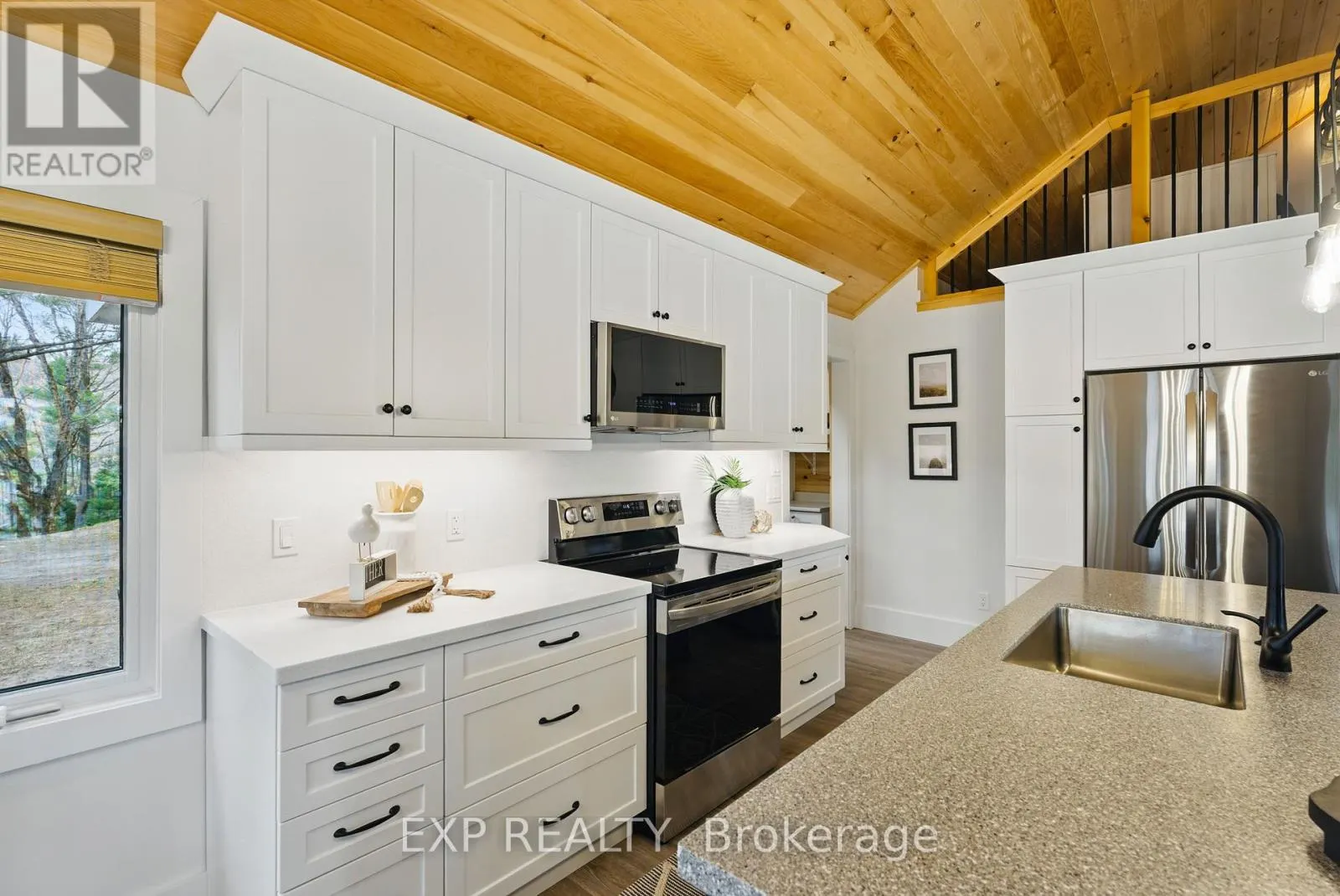 5B SOUTHWELL DRIVE