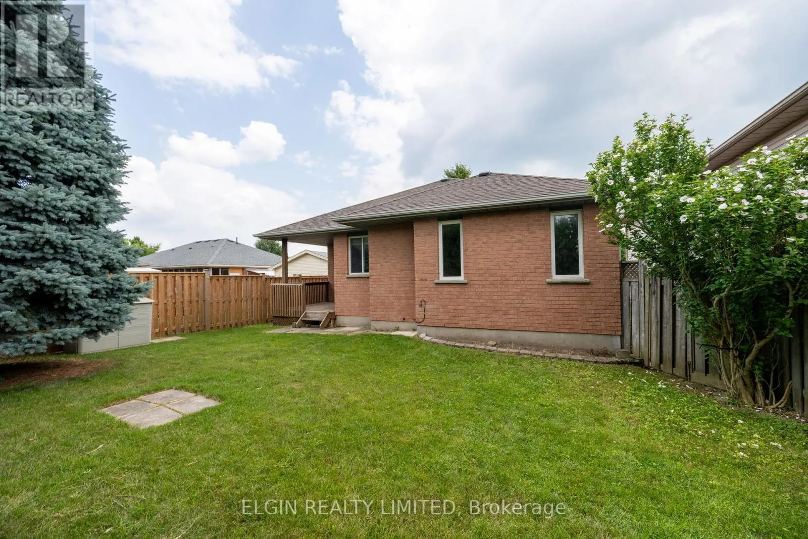 18 ROSETHORN COURT
